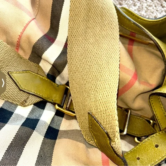 Authentic Burberry  House Check Canvas & Leather Details - Picture 13 of 15